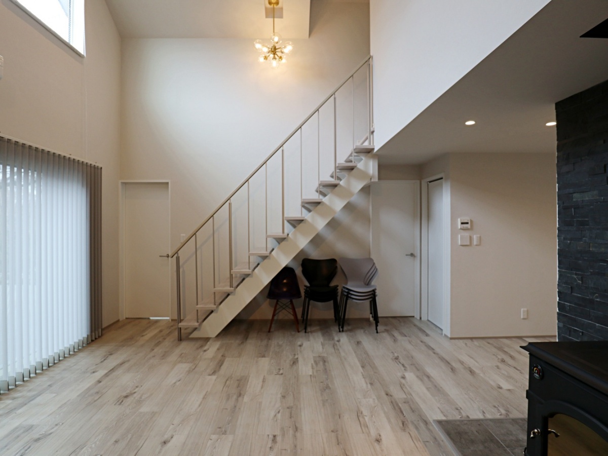 WORK26  open staircase house